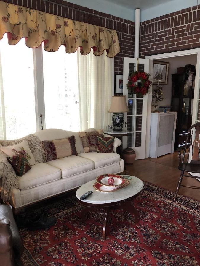 Angies B&B Wilmington Bagian luar foto